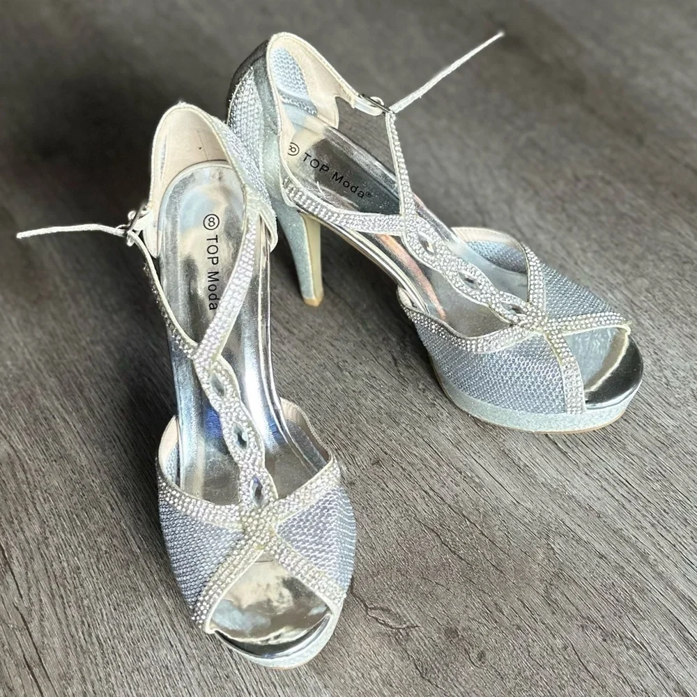 Top Moda silver platform sandal heels, women’s size 8